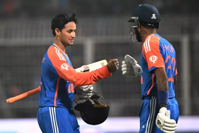86% of Abhishek's runs in the first T20I against England were in boundaries.